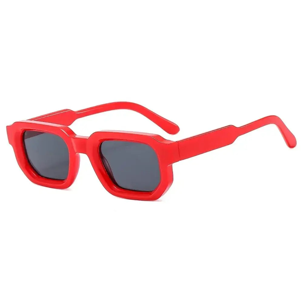 Lunette de soleil carré sur mesure d'été vue latérale