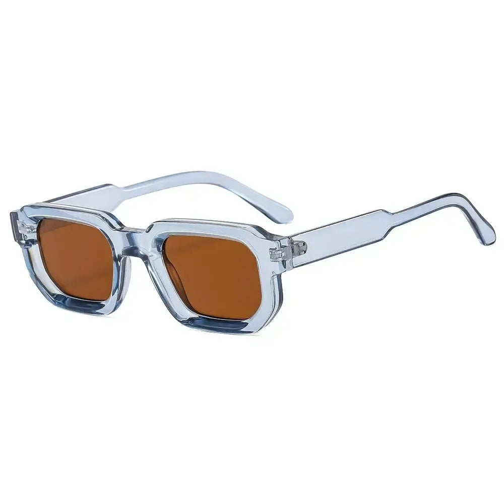 Lunette de soleil carré sur mesure d'été vue latérale